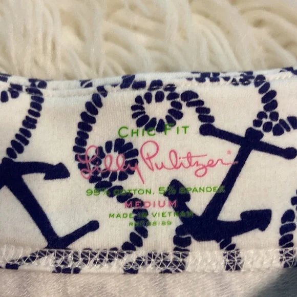 Lilly Pulitzer Dress size M length 36” bust 36/38” sleeves 16” excellent condi - Picture 15 of 16